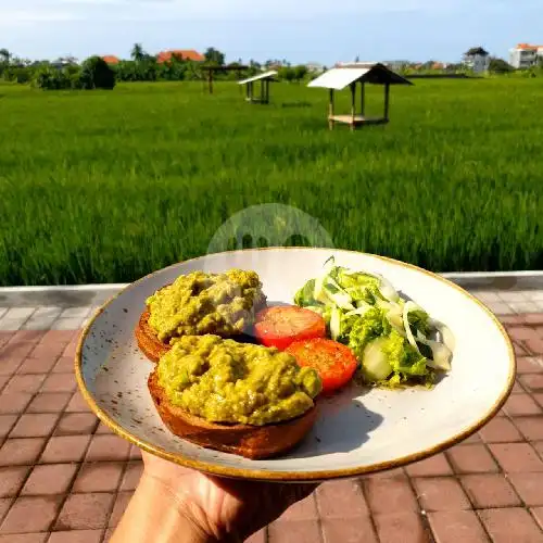 Gambar Makanan Canggu Hype Cafe, Pantai Berawa 15