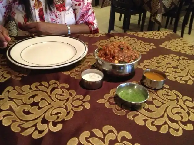 Mahraj's Kitchen Food Photo 9