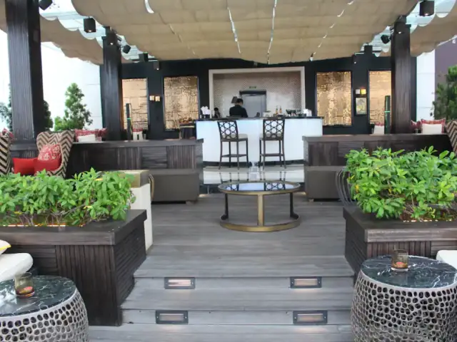 Gambar Makanan The 18th Rooftop Bar - The Trans Resort Bali 12