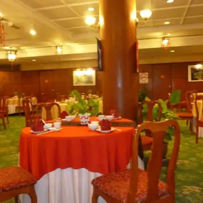 Oriental Pearl Restaurant