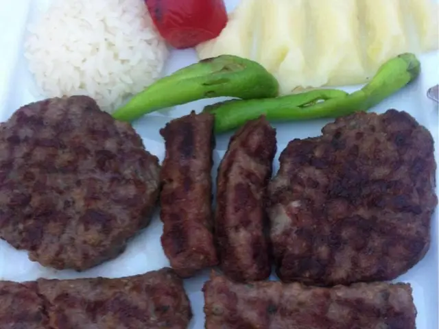 Günaydın Köfte & Döner'nin yemek ve ambiyans fotoğrafları 8