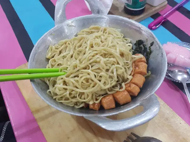 Gambar Makanan Nudel Mie Monyonk 15