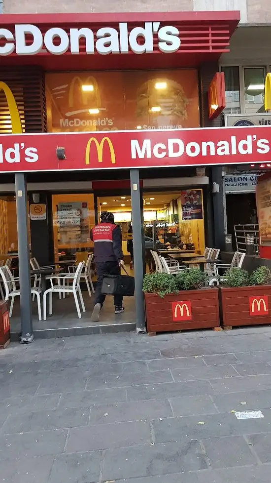 McDonald's'nin yemek ve ambiyans fotoğrafları 47