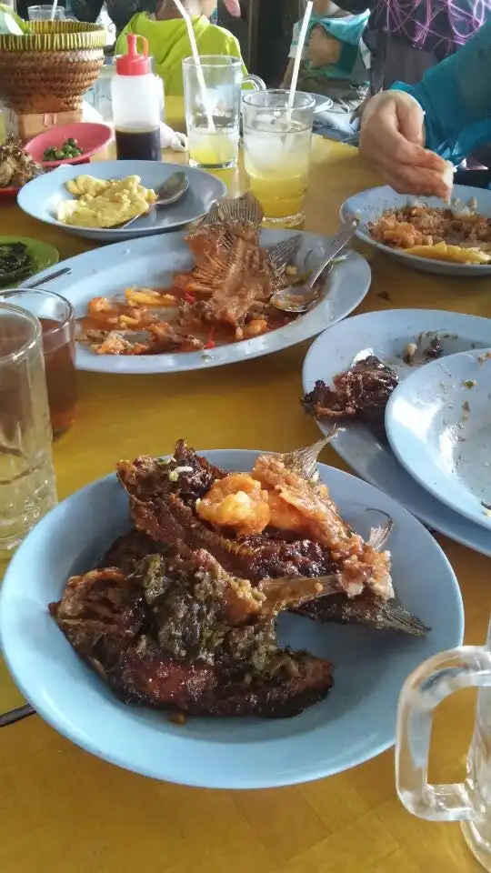 Gambar Makanan Rumah Makan Sedang Sari 6