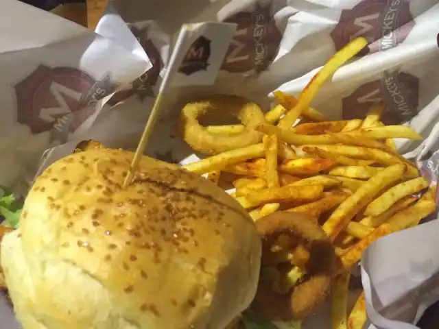 Mickey's Burger'nin yemek ve ambiyans fotoğrafları 19