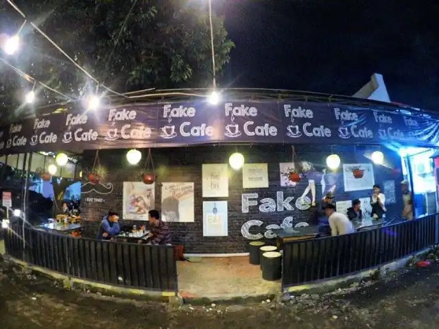 Gambar Makanan Fake Cafe 1