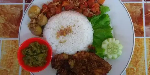 Ayam Gepuk Hasanah, Kepanjen