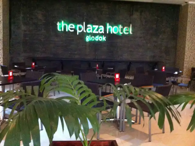 Gambar Makanan Nayara Cafe - The Plaza Hotel 3