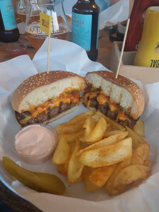 Delly Burger'nin yemek ve ambiyans fotoğrafları 7