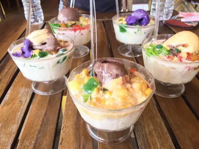 South Bees Halo-Halo & Cool Delights Food Photo 4