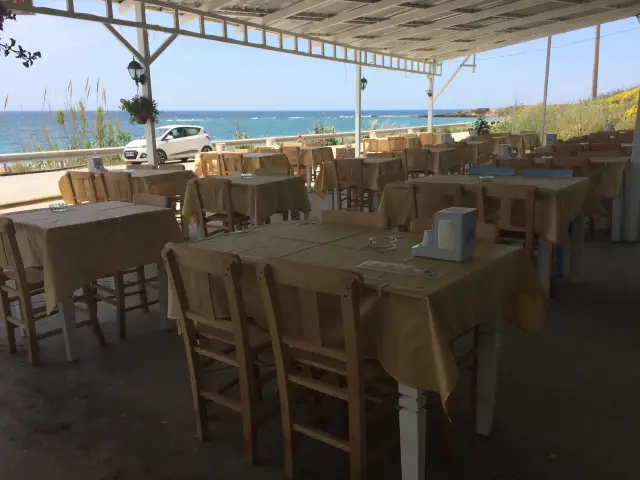 Ayazma Bozcaada Beach'nin yemek ve ambiyans fotoğrafları 2
