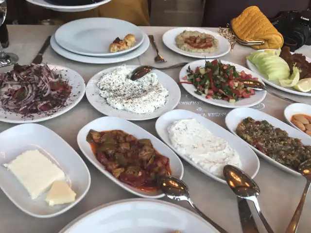 Muazzez Ersoy & Şenol Kolcuoğlu'nin yemek ve ambiyans fotoğrafları 40