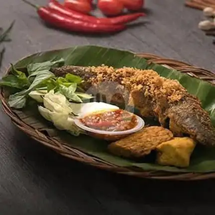 Gambar Makanan Pecel Ayam Dan Lele Khas Lamongan 7