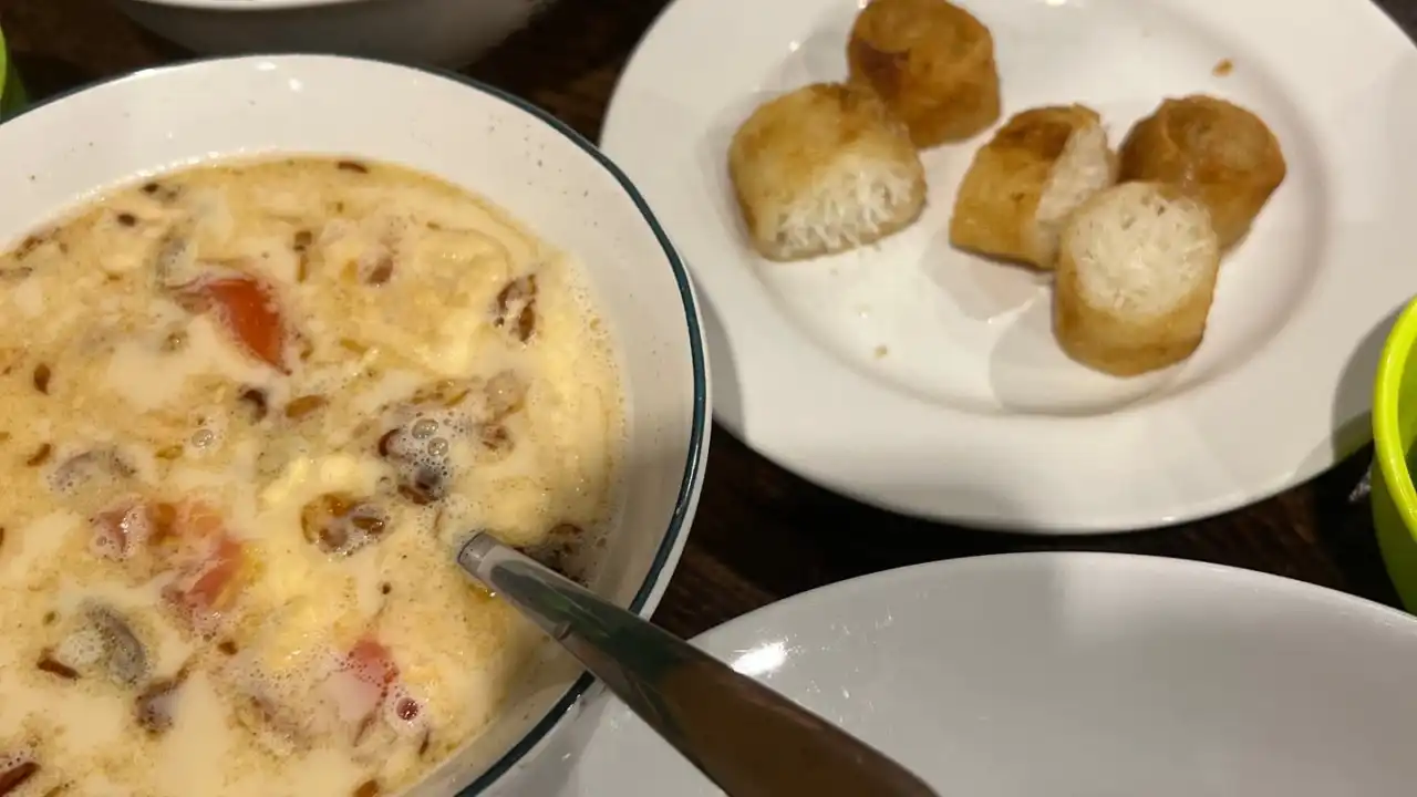 Soto Betawi Nyonya Afung