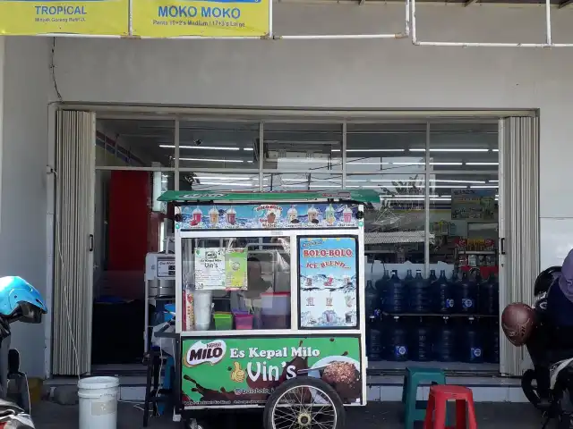 Gambar Makanan Es Kepal Milo Vin's & Bolobolo Es Blend 2