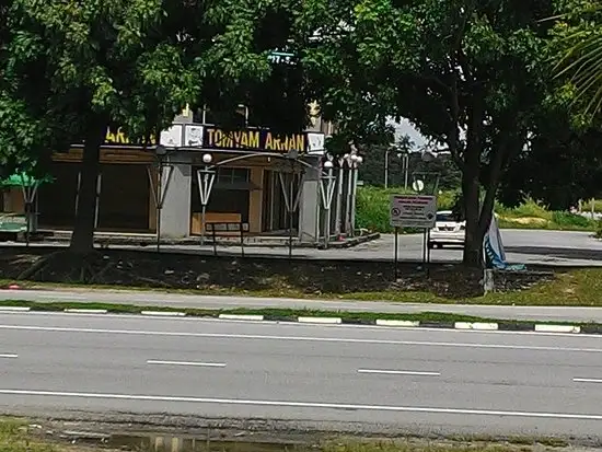 Tomyam Arnan Restaurant