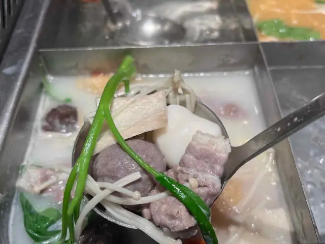 Gambar Makanan HaidilaoHotPot 14