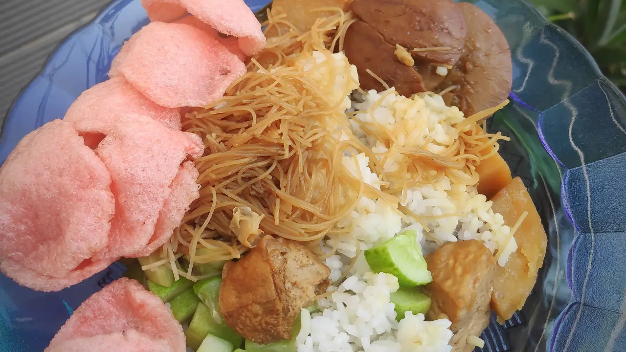 Nasi Uduk & Ketupat Sayur Encim Sukaria