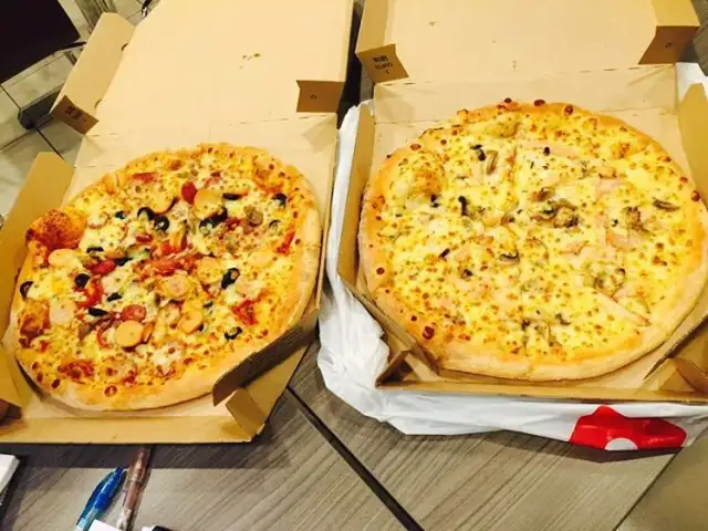 Domino's Pizza Food Photo 11