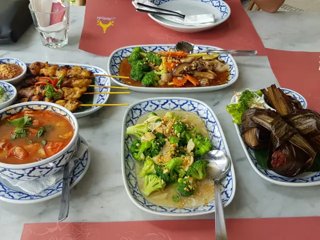 Gambar Makanan Jittlada Restaurant 13