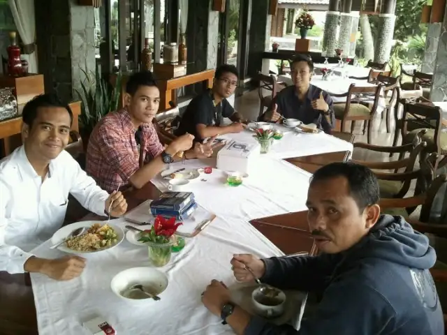 Gambar Makanan Coffee Shop - Puteri Gunung Hotel 4