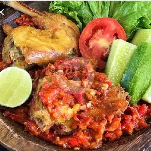 Gambar Makanan Ayam Pecak & Mie Ceker 2R, Jl. Soekarno Hatta Lamsayeun 20