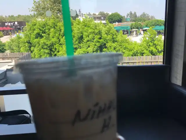 Starbucks'nin yemek ve ambiyans fotoğrafları 3