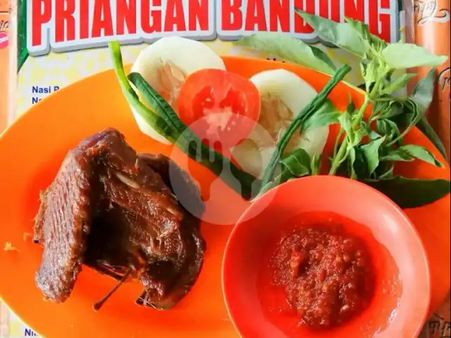 Gambar Makanan Lesehan Priangan Bandung, Mayjend Sutoyo S 1