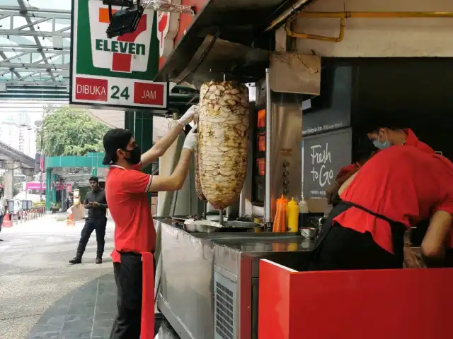 Damascus In Shawarma & Juices Food Photo 9