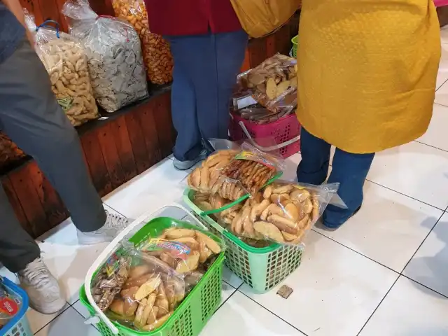 Tiga Rasa - Pusat Oleh-oleh Khas Parahyangan