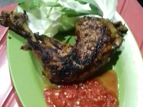 Ayam Bakar Aremania, Pulau Kawe