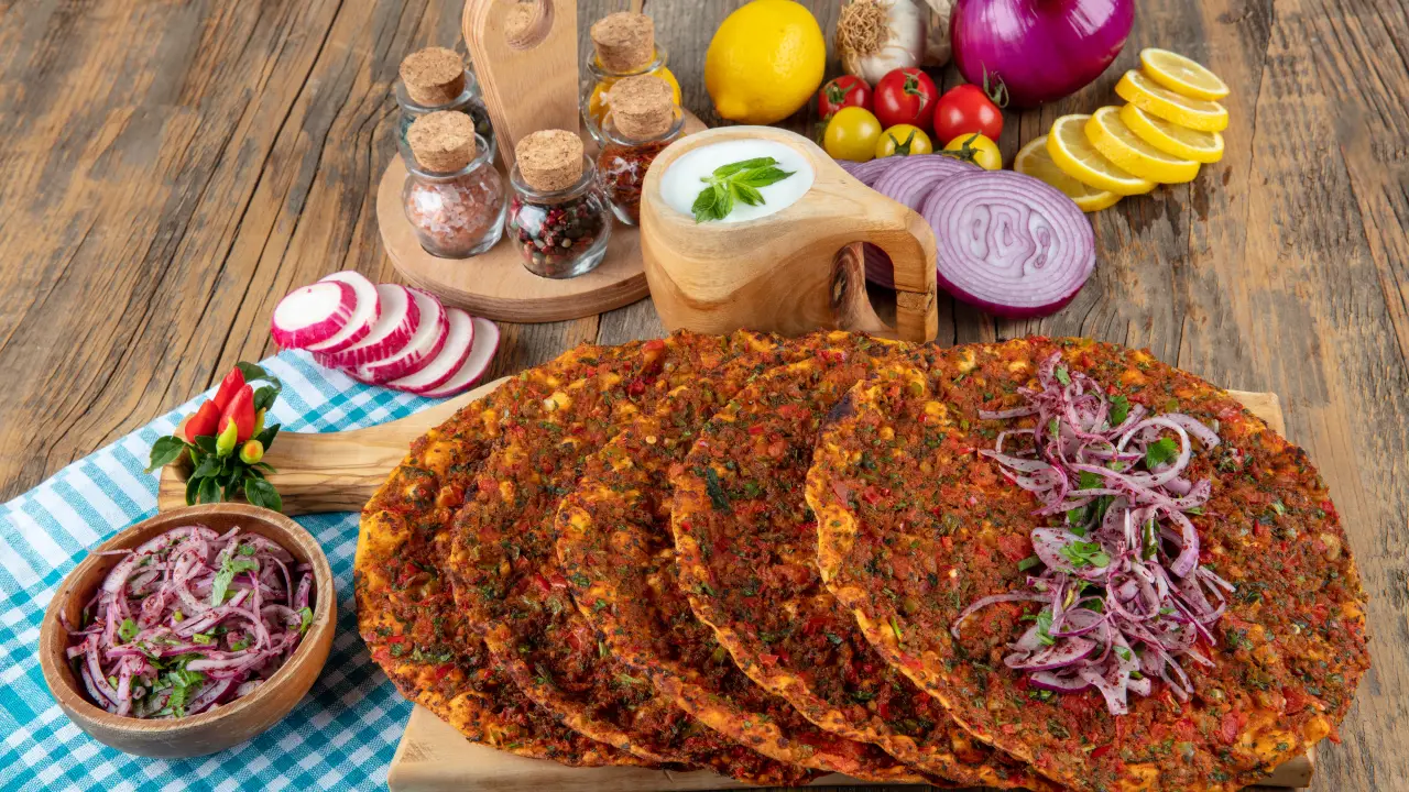 Miray Pide & Lahmacun
