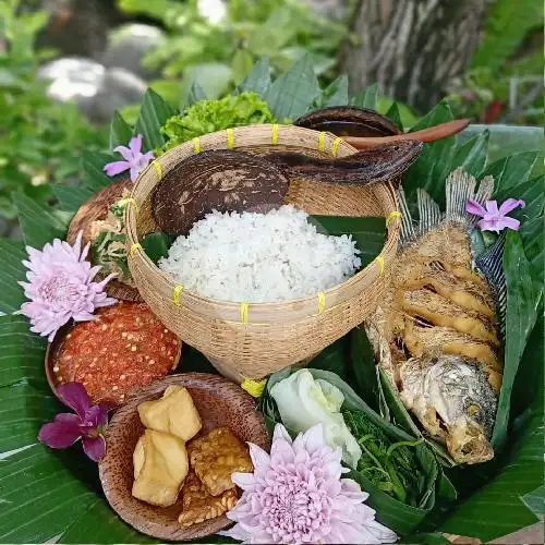 Gambar Makanan Ayam Goreng Kampung, Gatsu Barat 15