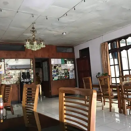 Gambar Makanan Camellia Restaurant 7