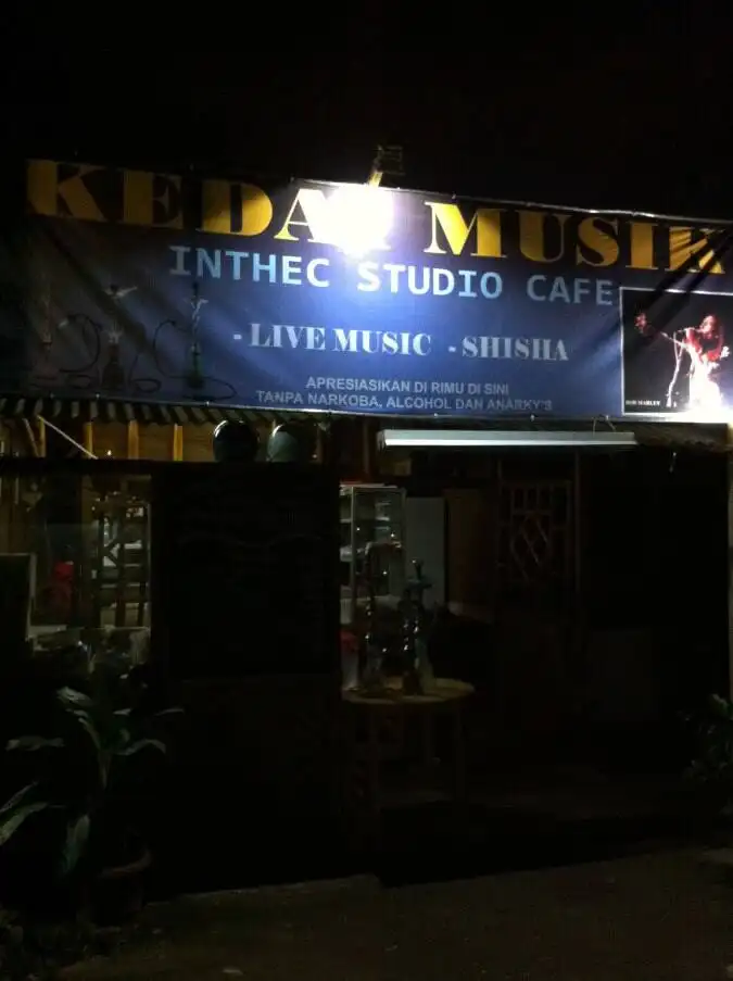 Kedai Musik Inthec Studio Cafe