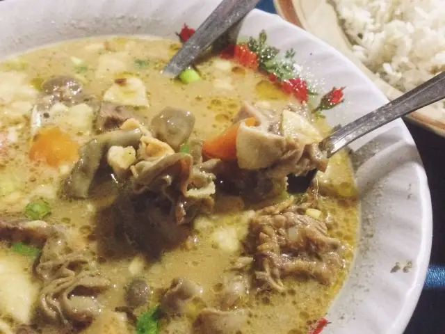 Gambar Makanan Sop Tiga Saudara 7