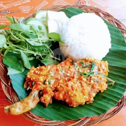 Gambar Makanan Ayam Geprek ''Nabil'', Jl. Aw Syahranie Gg.45 Blok C 13