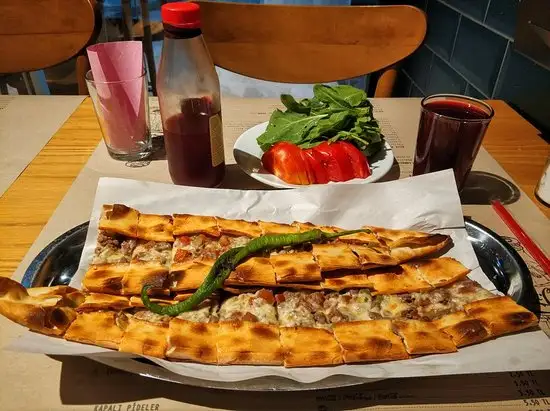 Müdavim Pide Salonu'nin yemek ve ambiyans fotoğrafları 3