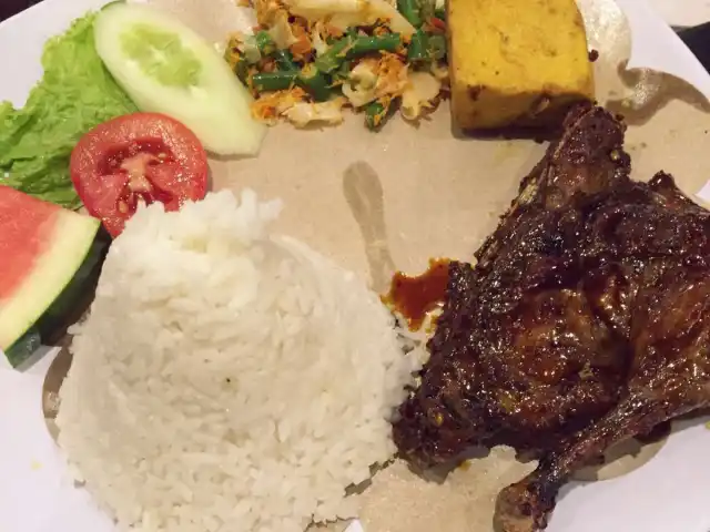 Gambar Makanan Bebek Van Java 19