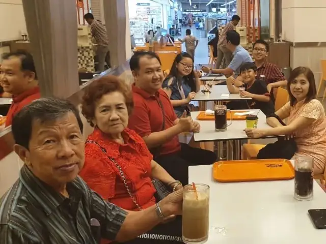 Gambar Makanan A&W Giant Rajawali 5