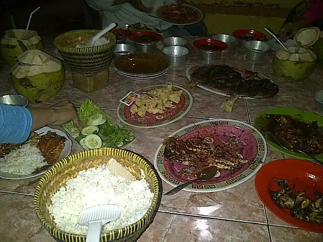 Gambar Makanan PERDUT (RM. Ikan bakar) 9