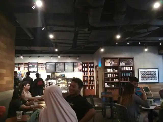 Gambar Makanan Starbucks 13