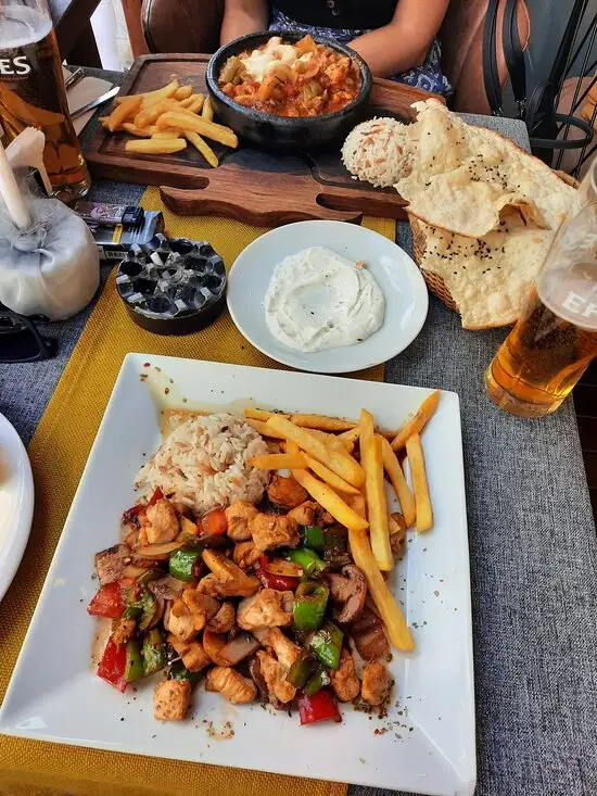 Neda Restaurant'nin yemek ve ambiyans fotoğrafları 14