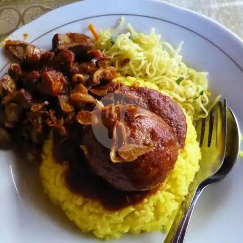 Gambar Makanan Nasi Kuning DM & Songkolo Bagadang, Pasar Segar 7