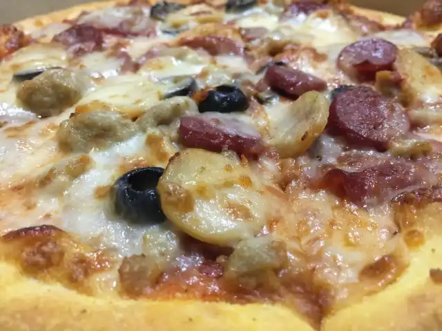 Domino's Pizza Food Photo 10