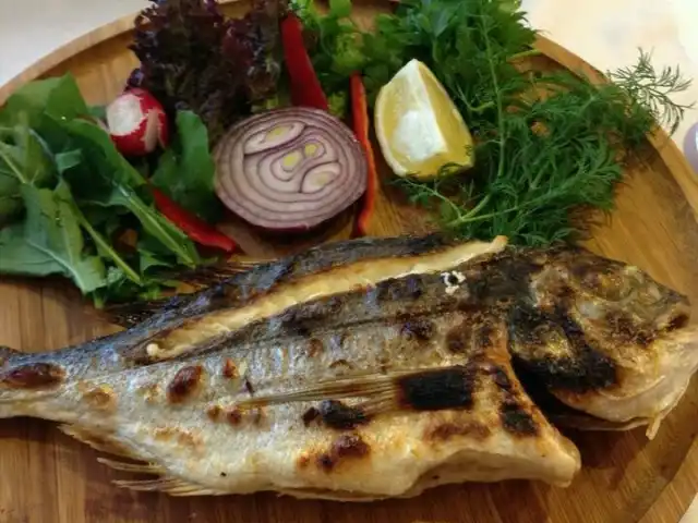 Zoka Rakı & Balık'nin yemek ve ambiyans fotoğrafları 13