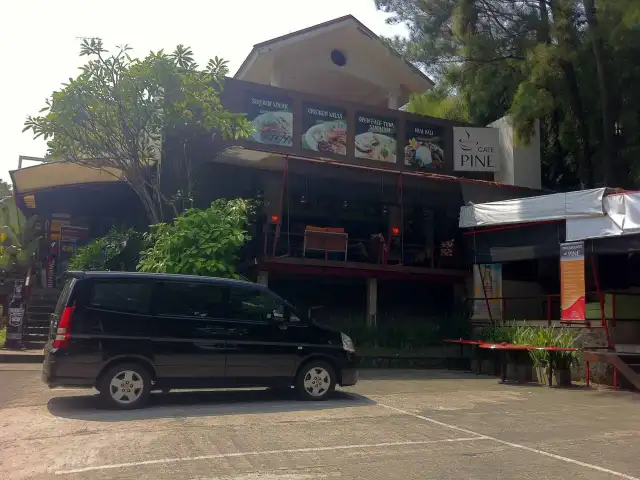 Gambar Makanan Cafe Pine 8