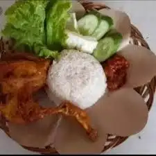 Gambar Makanan Ayam Kampung & Pecel Lele Ibu Nur, Kunciran Jaya 13