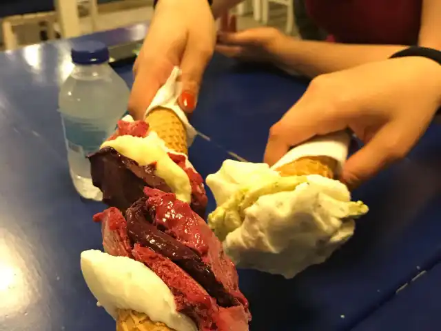 Bitez Dondurma'nin yemek ve ambiyans fotoğrafları 11
