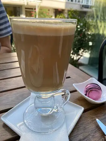 Karamel Cafe